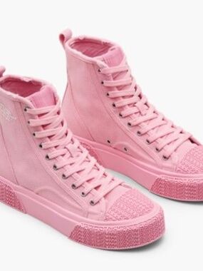 The High Top Sneaker